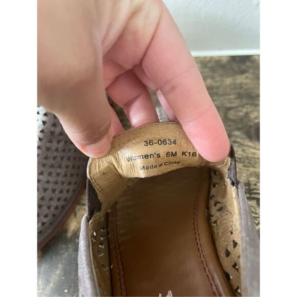 Trask Ali Perforated Metallic Suede Italian SlipOn Loafers Women’s Size 6 - Picture 10 of 11